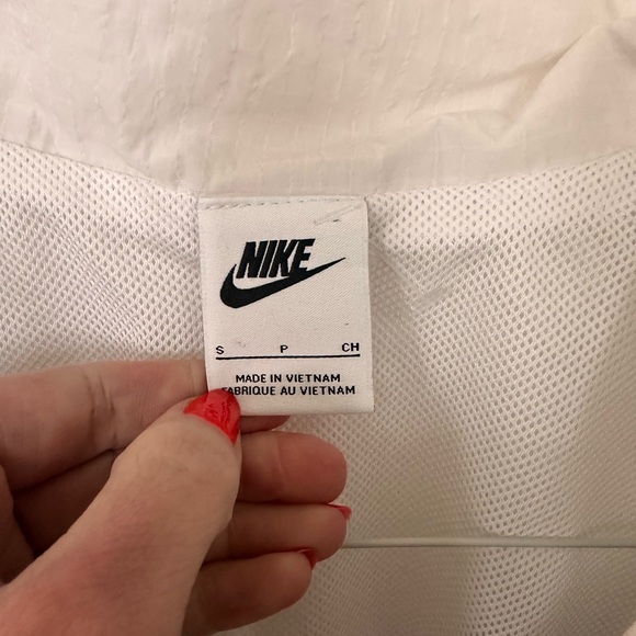 Nike Statement Swoosh Jacket White Black Zip Up Windbreaker • Small - Picture 6 of 8